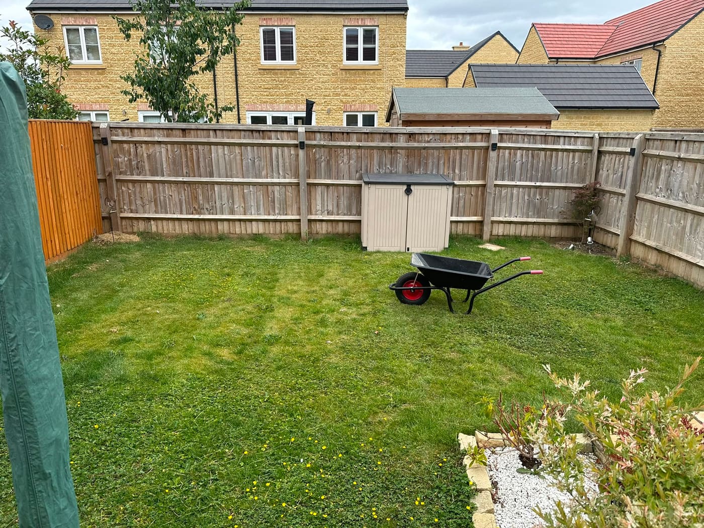 New closeboard fence oxford